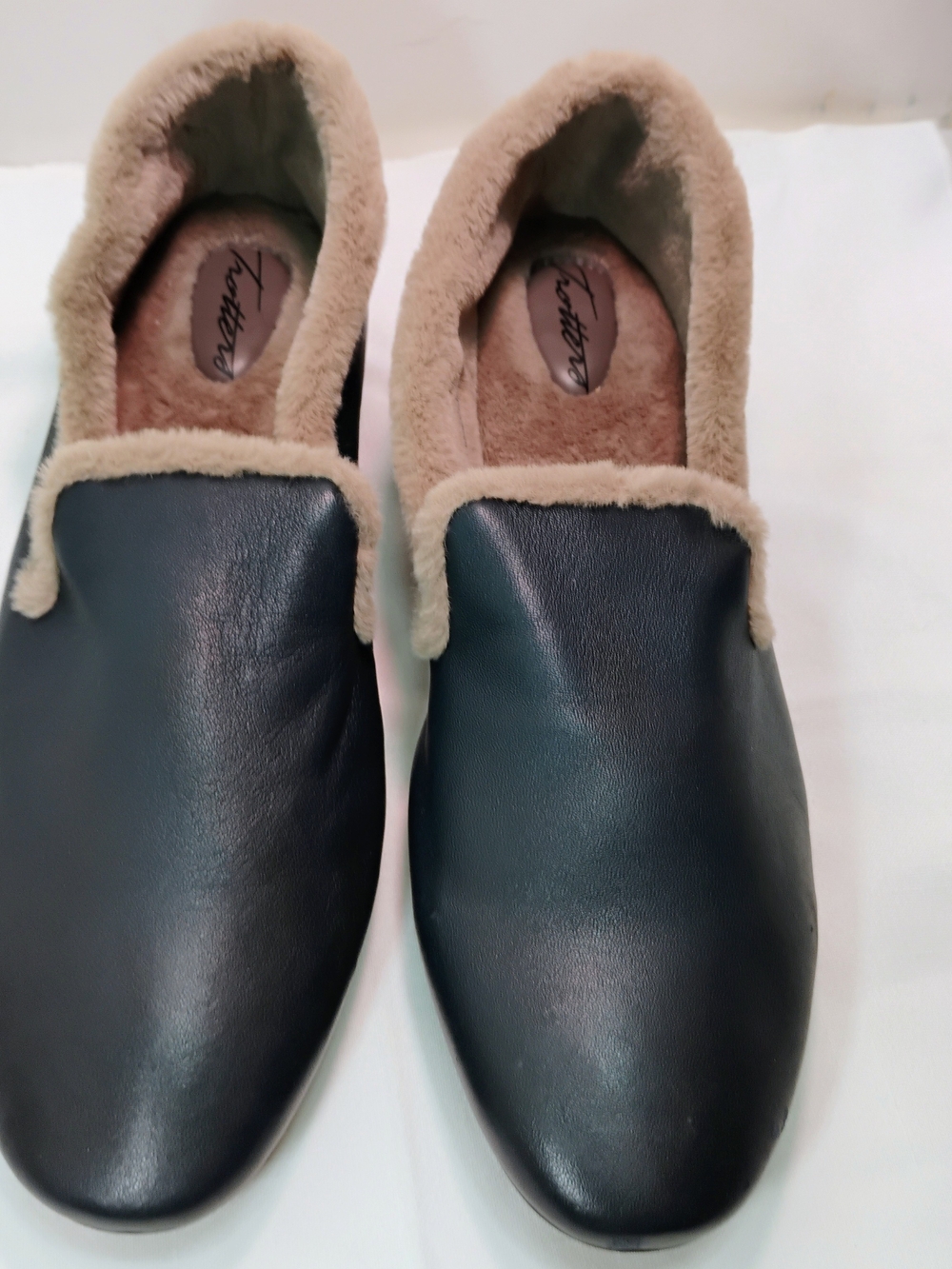 Trotters Blue Slip-On Leather Loafers with Tan Plush Lining Women's 11